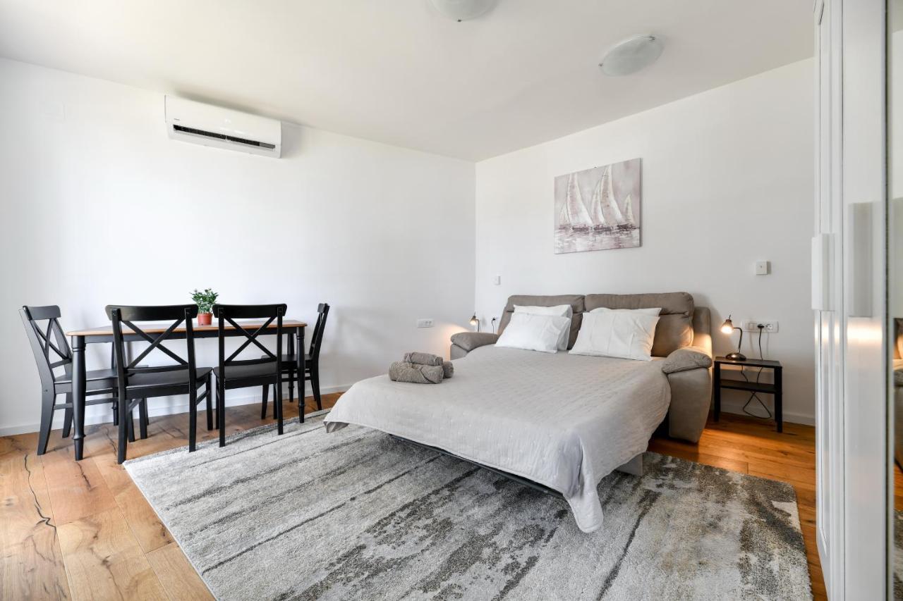 Apartment Canada ซาดาร์ ภายนอก รูปภาพ