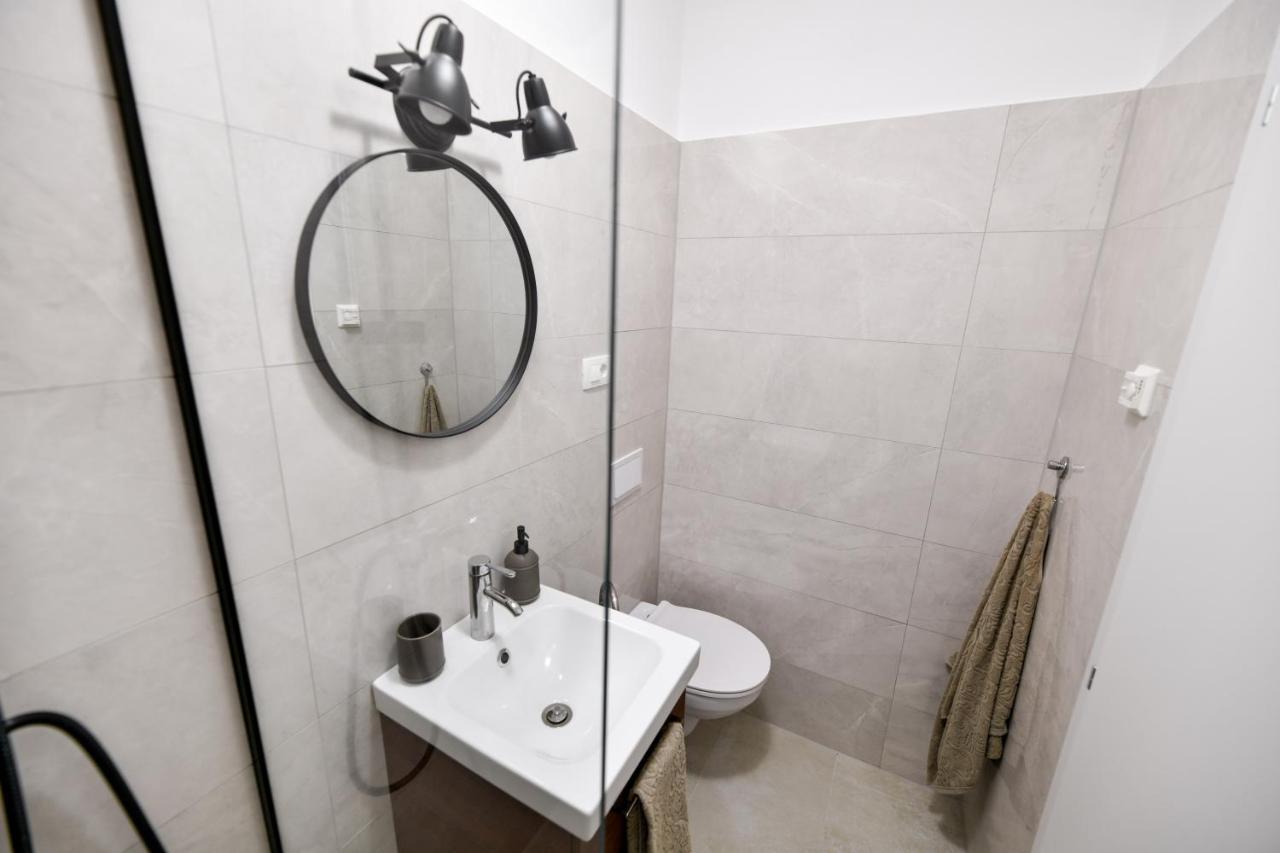 Apartment Canada ซาดาร์ ภายนอก รูปภาพ