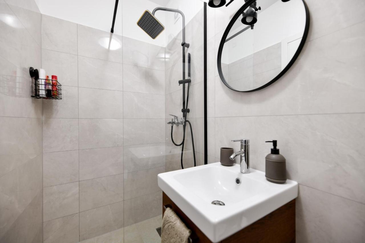 Apartment Canada ซาดาร์ ภายนอก รูปภาพ