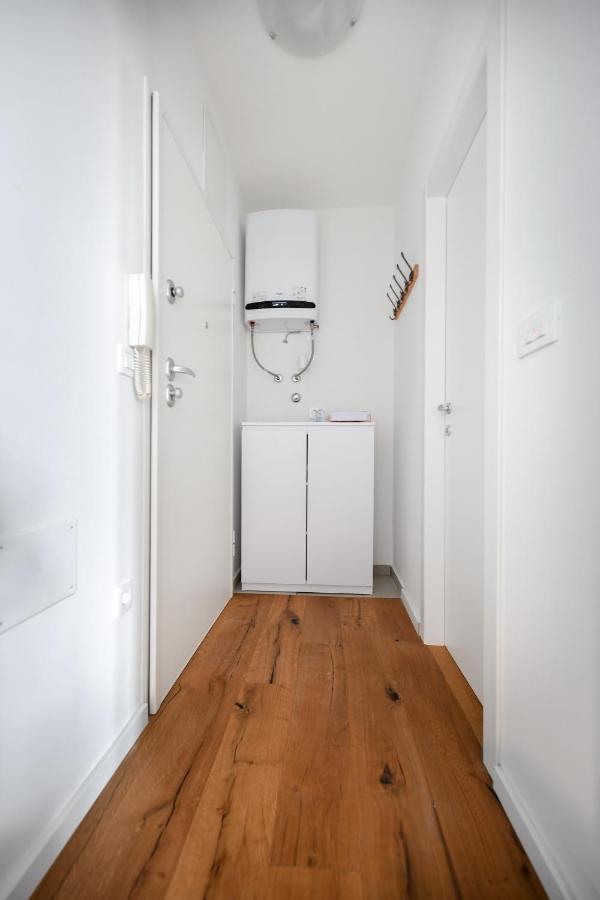 Apartment Canada ซาดาร์ ภายนอก รูปภาพ