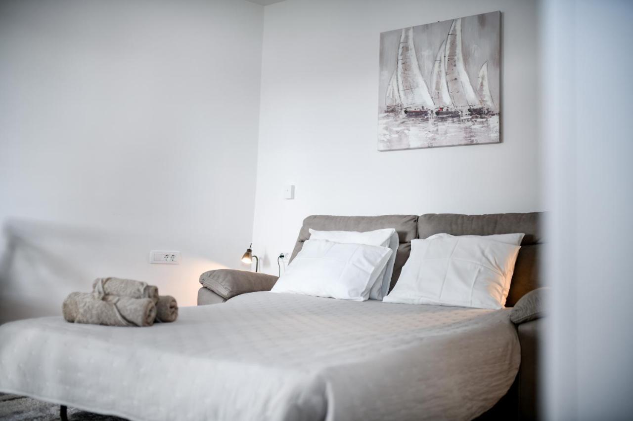 Apartment Canada ซาดาร์ ภายนอก รูปภาพ
