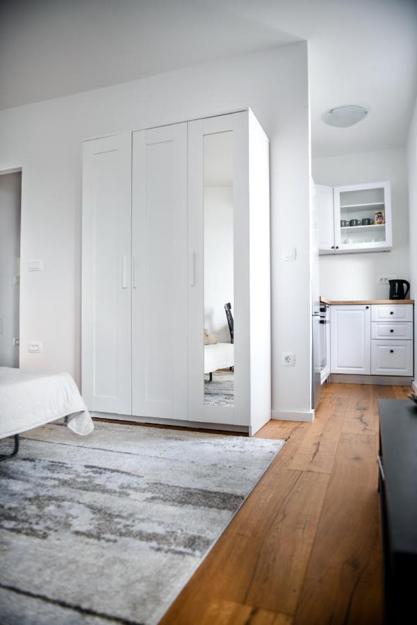 Apartment Canada ซาดาร์ ภายนอก รูปภาพ